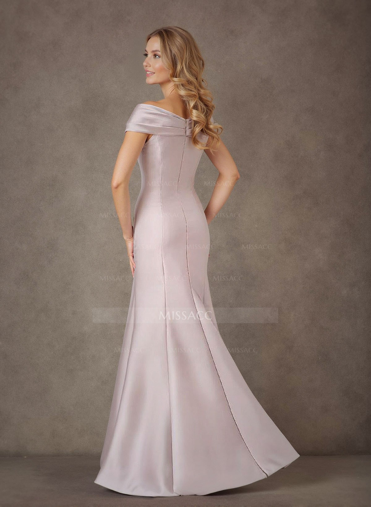 Trumpet/Mermaid Off-The-Shoulder Satin Mother Of The Bride Dresses