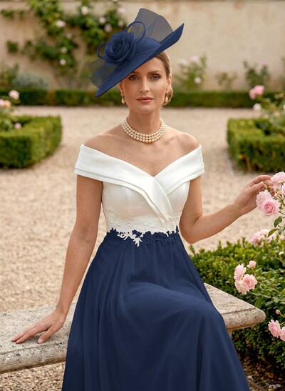 A-Line Chiffon/Satin Mother Of The Bride Dresses With Appliques Lace