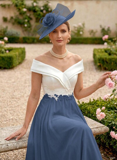 A-Line Chiffon/Satin Mother Of The Bride Dresses With Appliques Lace