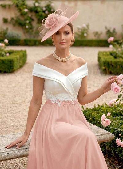 A-Line Chiffon/Satin Mother Of The Bride Dresses With Appliques Lace