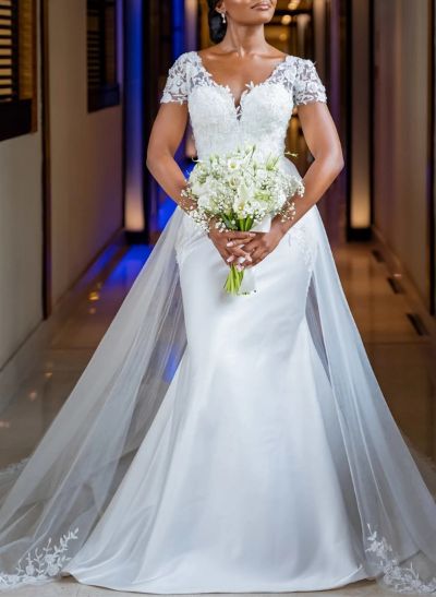 Luxury Lace Mermaid Wedding Dresses With V-Neck