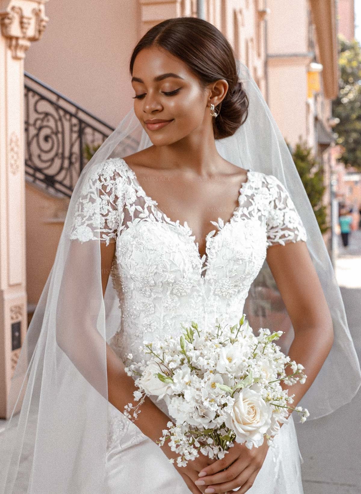 Luxury Lace Mermaid Wedding Dresses With V-Neck