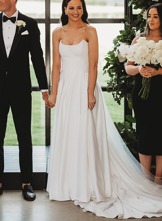 Strapless Corset Slit Wedding Dresses With Satin
