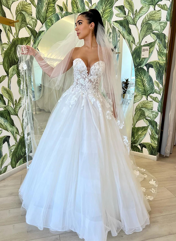 Ball-Gown Sweetheart Sleeveless Lace/Tulle Elegant Wedding Dresses With Appliques Lace