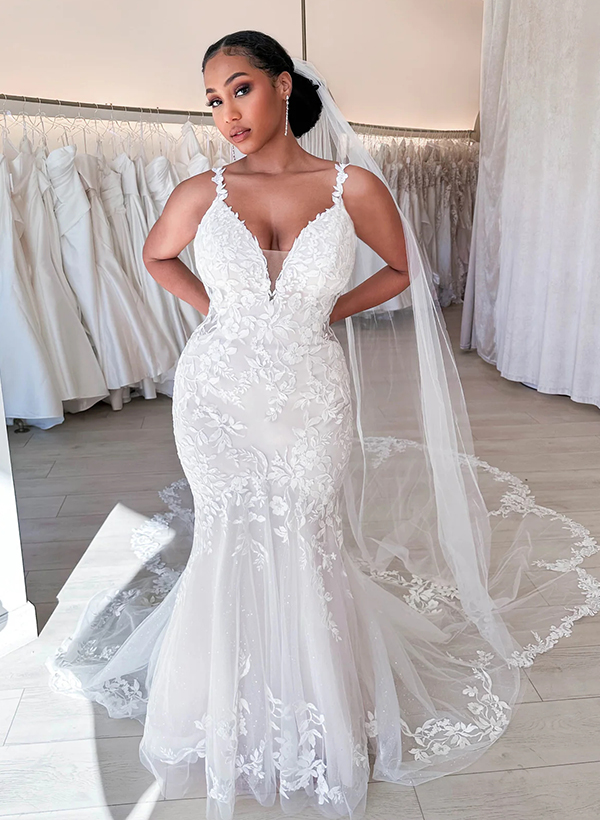 Trumpet/Mermaid V-Neck Sleeveless Lace/Tulle Wedding Dresses With Appliques Lace
