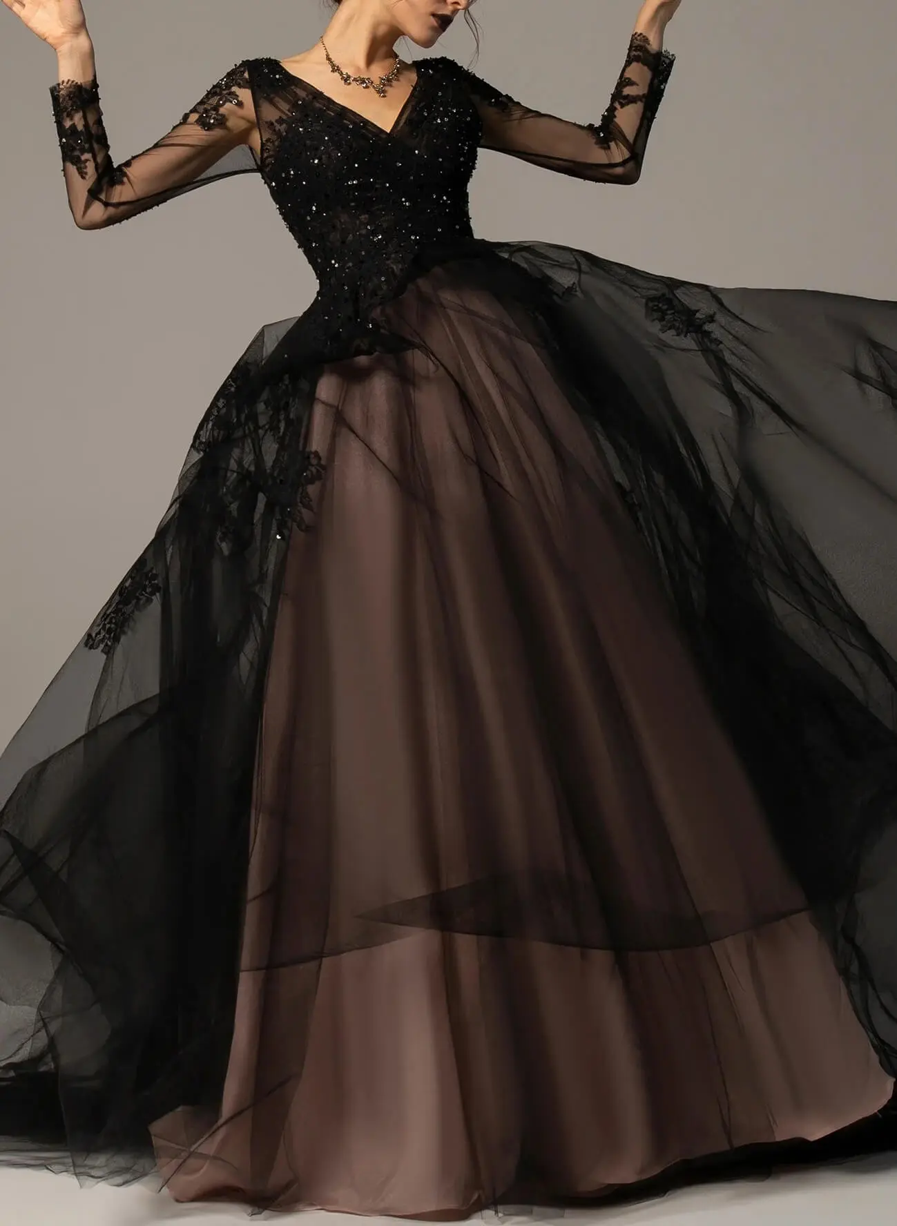 Missacc Bride Vintage Black Long Sleeves Lace Wedding Dresses