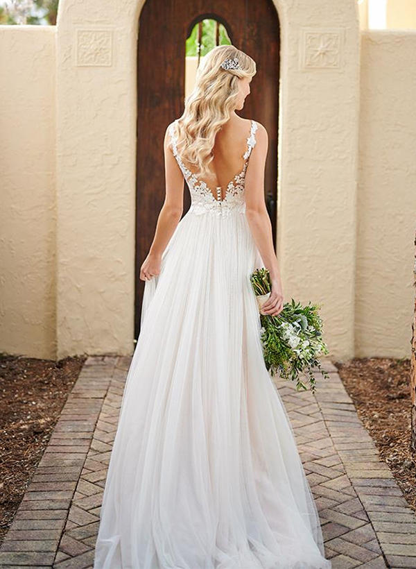 A-Line V-neck Sleeveless Tulle Wedding Dresses With Appliques Lace