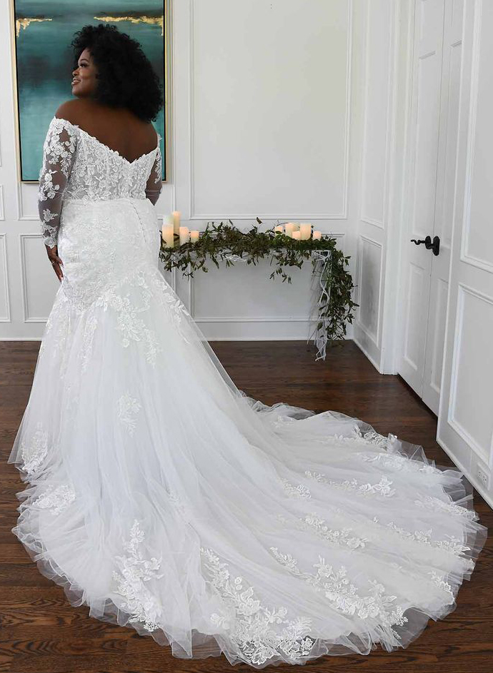 Plus Size Off-the-Shoulder Long Sleeves Mermaid Wedding Dresses