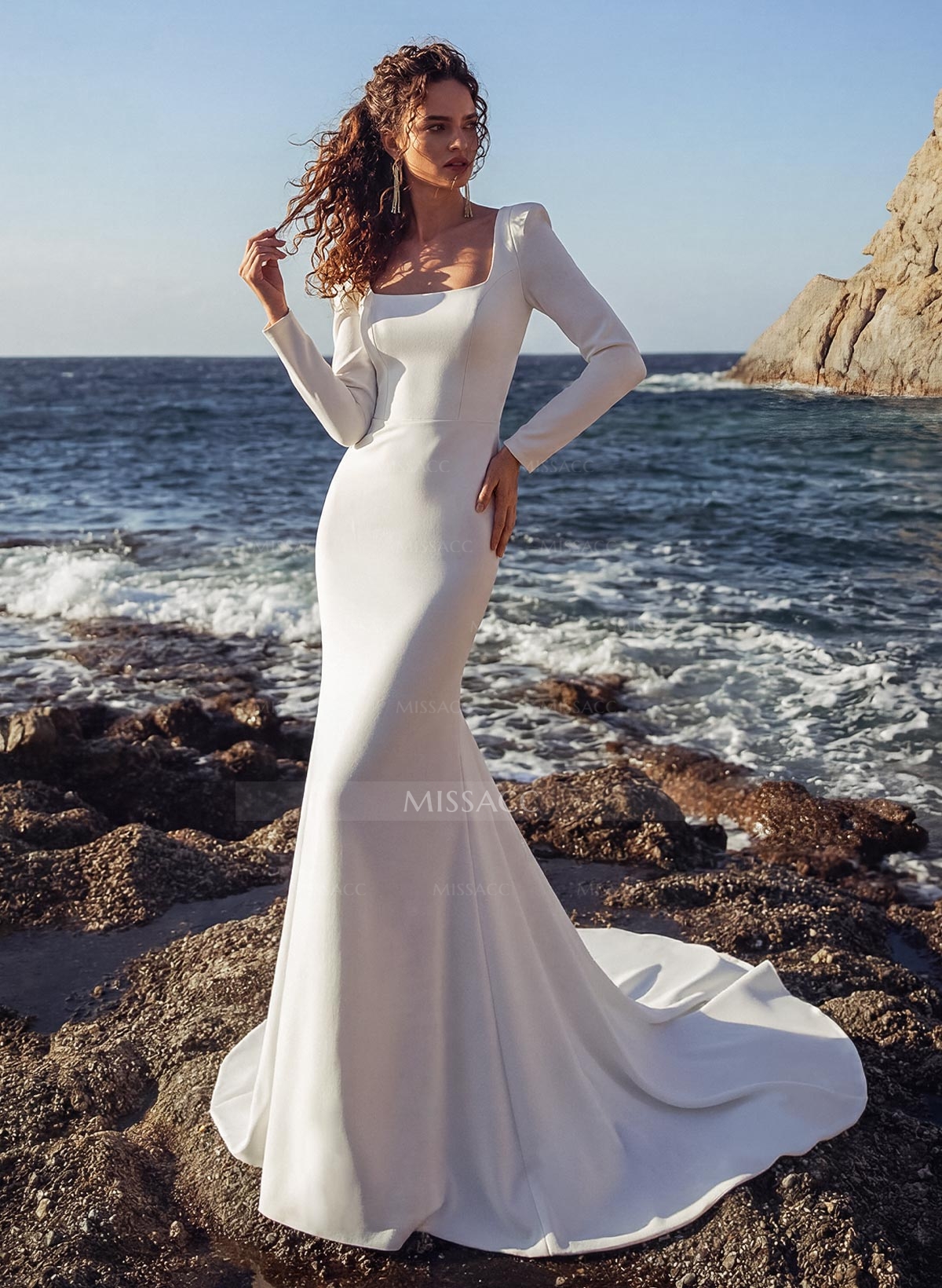 Minimalist Long Sleeves Square Neckline Wedding Dresses
