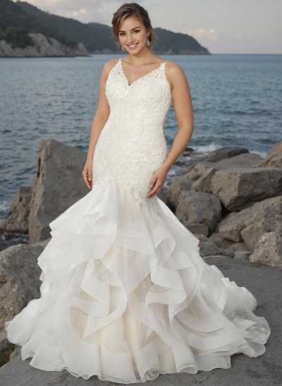 Trumpet/Mermaid V-Neck Vintage Lace/Tulle Wedding Dresses With Beading