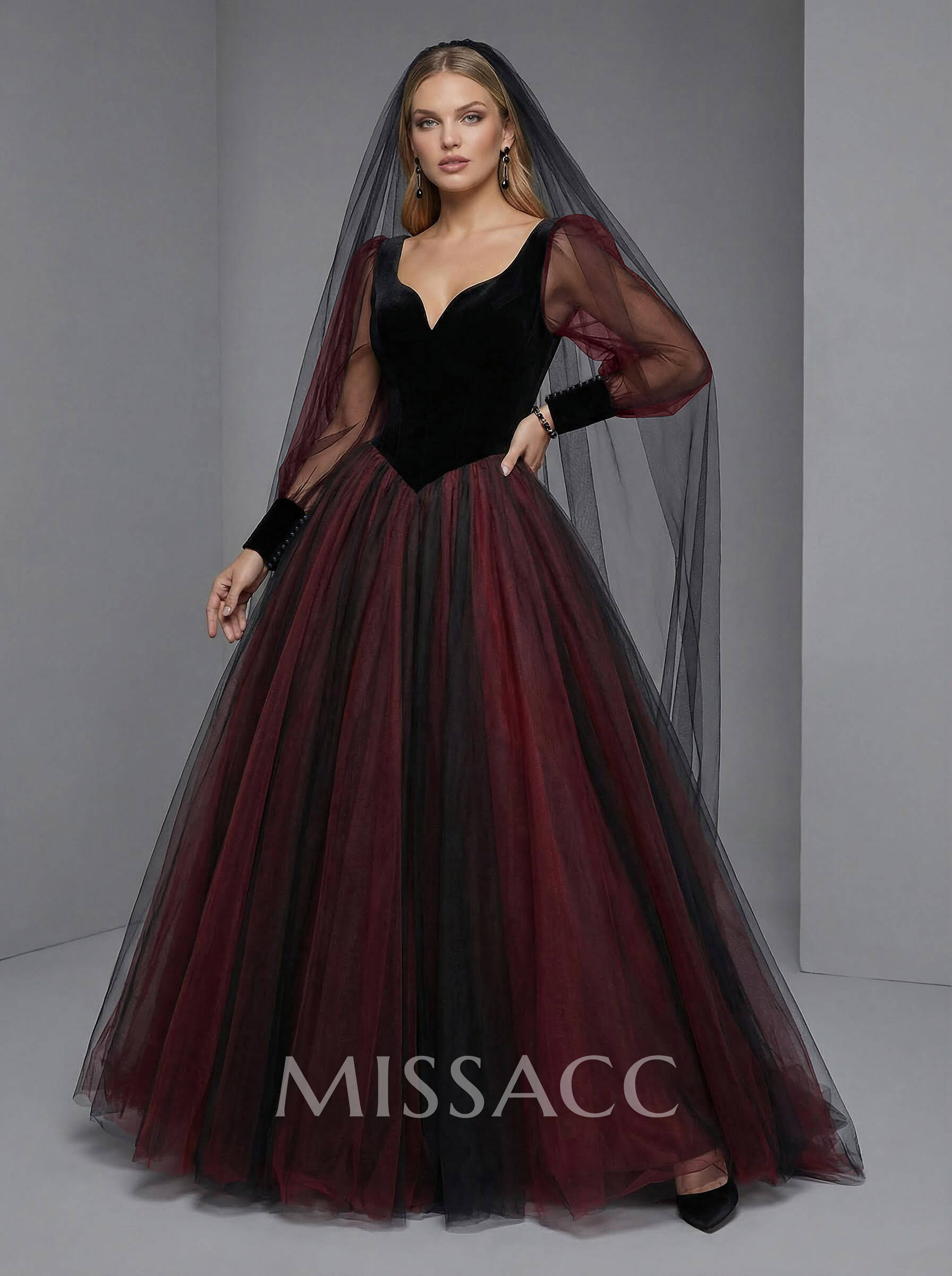 Ball-Gown V-Neck Long Sleeves Vintage Tulle/Velvet Black Red Gothic Wedding Dresses