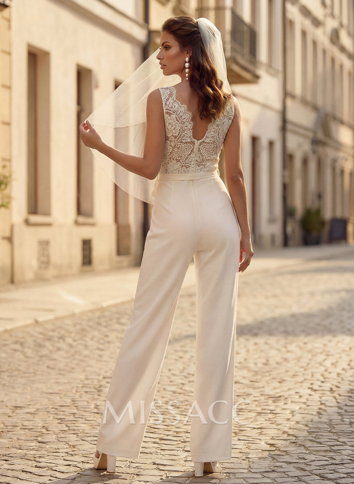 Jumpsuit/Pantsuit V-Neck Sleeveless Elegant Lace/Elastic Satin Wedding Dresses Jumpsuit/Pantsuit V-Neck Sleeveless Elegant Lace/Elastic Satin Wedding Dresses