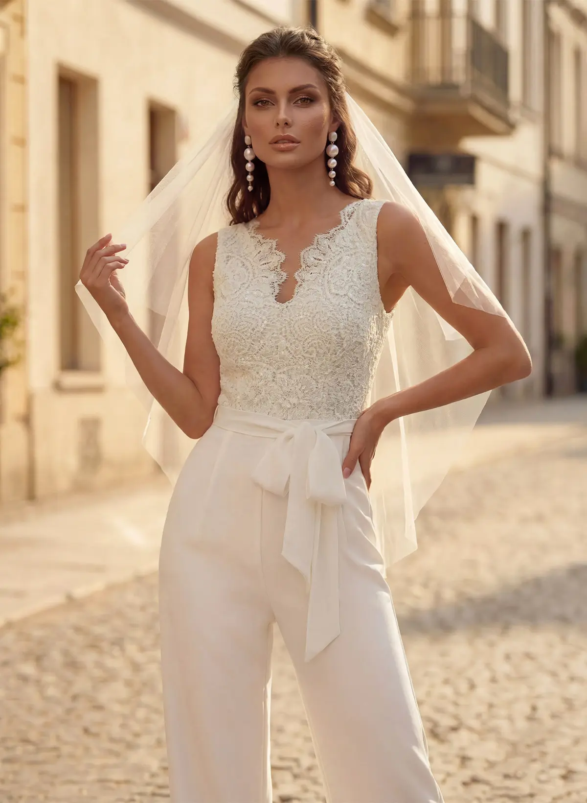 Jumpsuit/Pantsuit V-Neck Sleeveless Elegant Lace/Elastic Satin Wedding Dresses