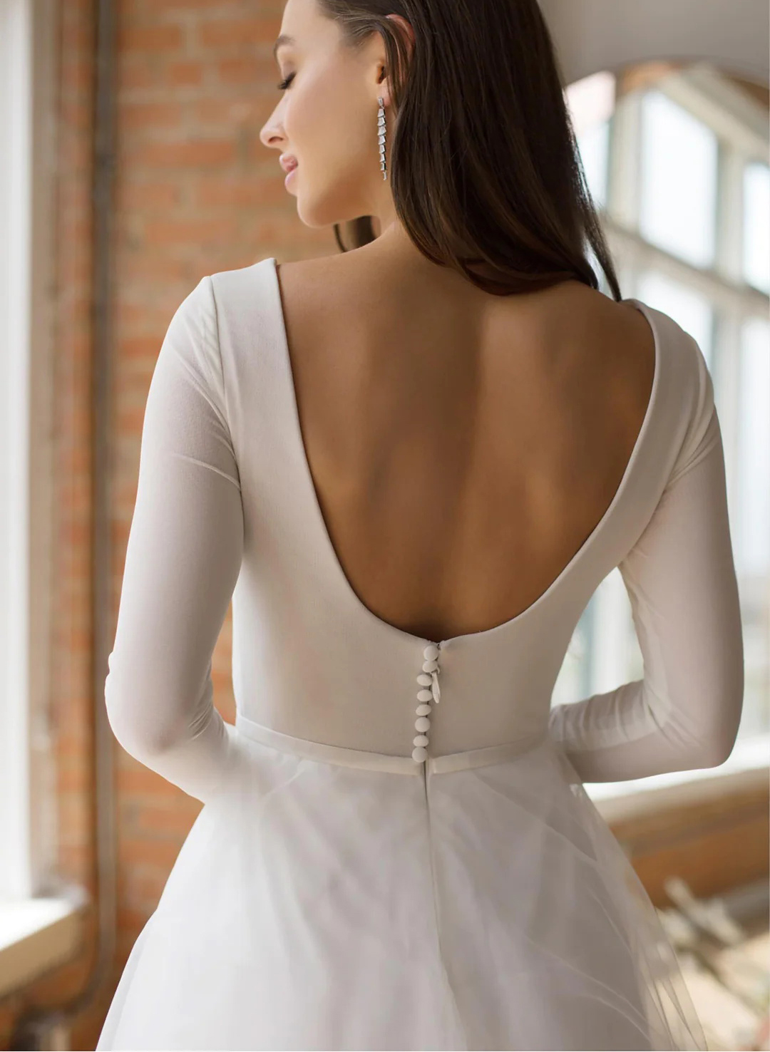 Long Sleeves A-Line Short Wedding Dresses With Tulle