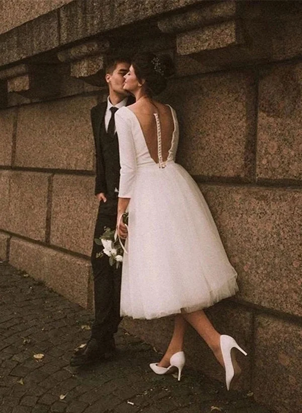 A-Line Vintage Elastic Satin/Tulle Wedding Dresses With Deep V-Neck 3/4  Sleeves - Missacc