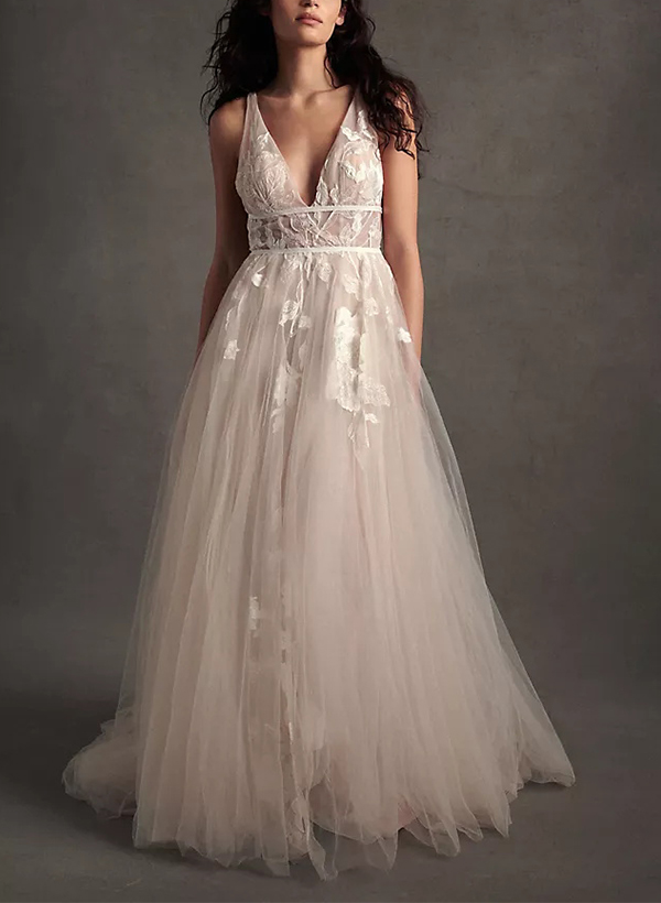 A-Line V-Neck Vintage Backless Tulle Wedding Dresses With Appliques Lace
