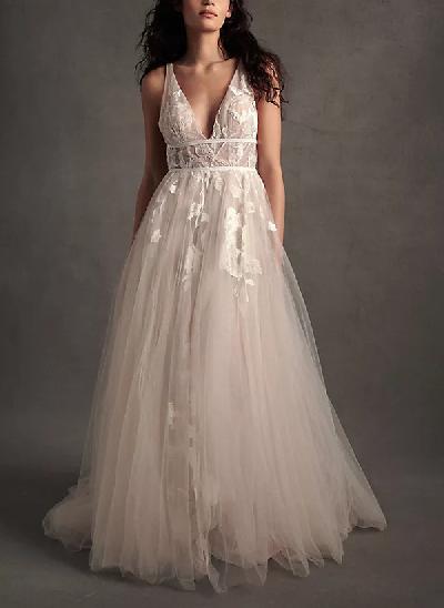 A-Line V-Neck Vintage Backless Tulle Wedding Dresses With Appliques Lace