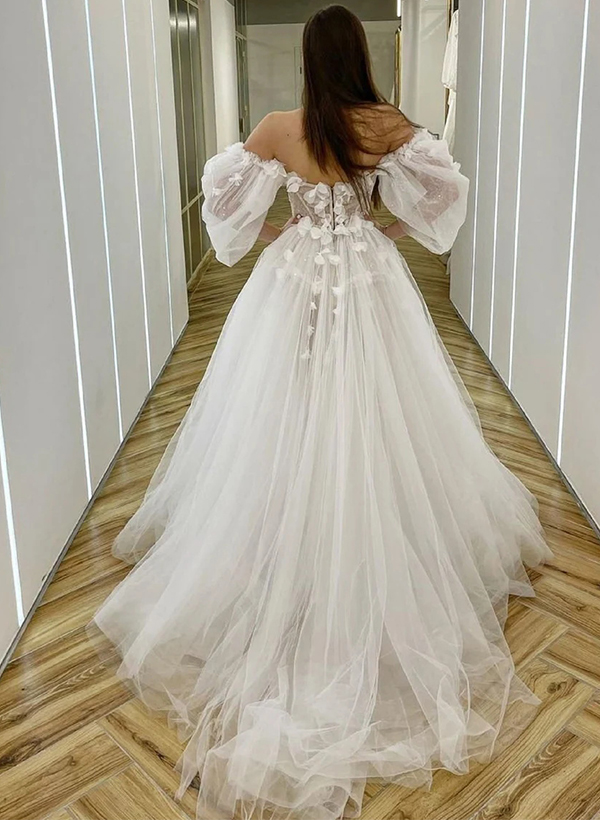 Boho A-Line Off-The-Shoulder Tulle Wedding Dresses With Appliques Lace