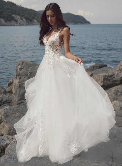 Boho A-Line V-Neck Vintage Tulle Wedding Dresses With Appliques Lace