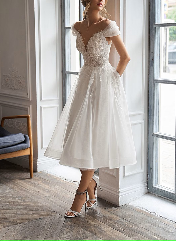 A-Line Sweetheart Long Sleeves Elegant Tulle Wedding Dresses With Appliques Lace
