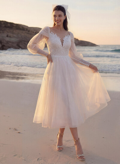 A-Line Sweetheart Long Sleeves Elegant Tulle Wedding Dresses With Appliques Lace