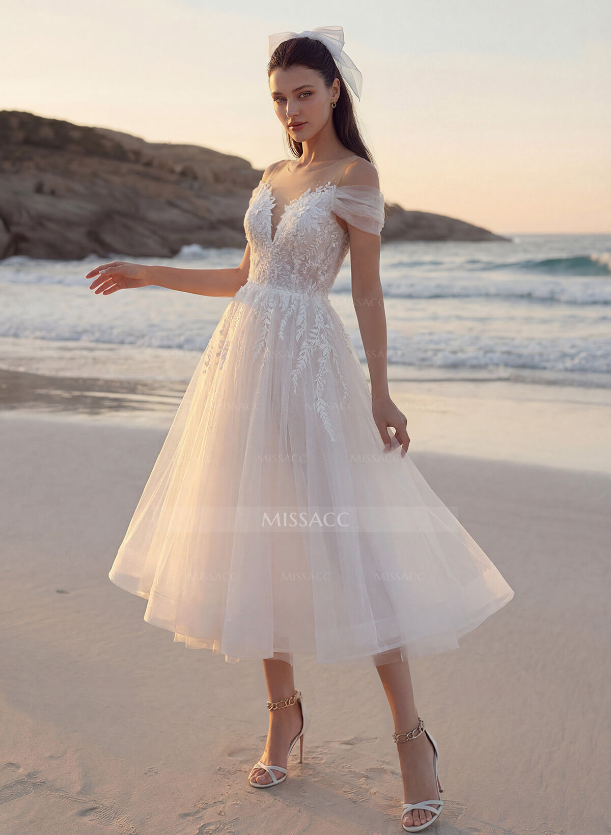 A-Line Sweetheart Long Sleeves Elegant Tulle Wedding Dresses With Appliques Lace