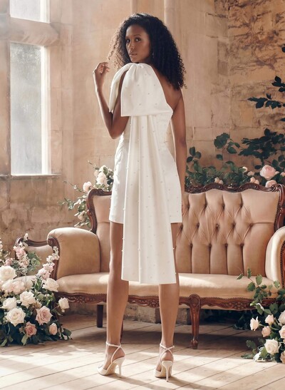 One-Shoulder Sleeveless Short/Mini Satin Wedding Dresses With Bow(s)/Beading