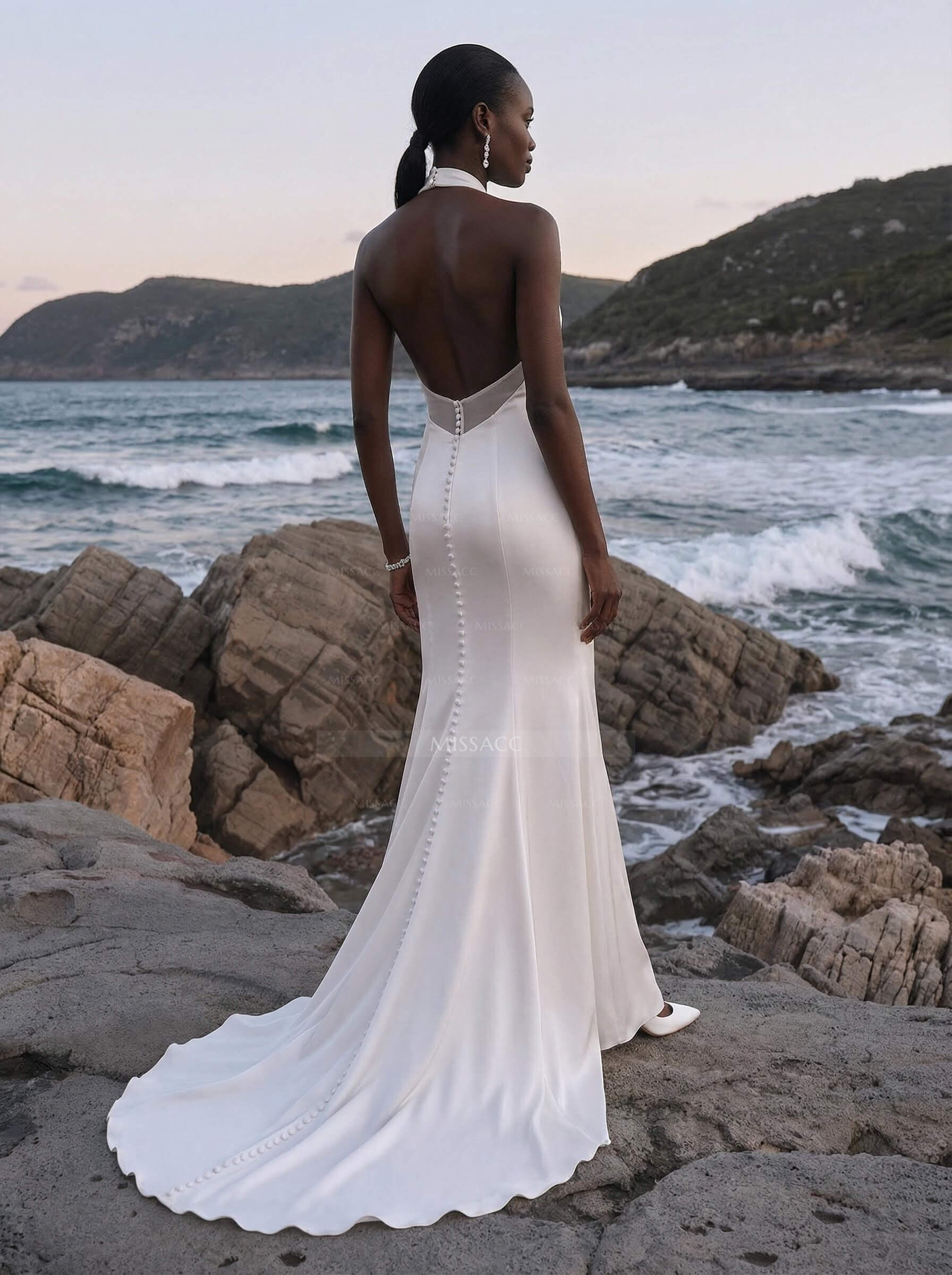 Sheath/Column Halter Sleeveless Silk Like Satin Wedding Dresses With Split Front