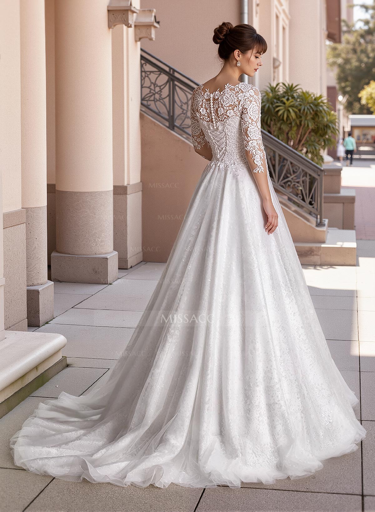 Curve Elegant Ball Gown V-Neck Sleeves Wedding Dresses With Appliques Lace