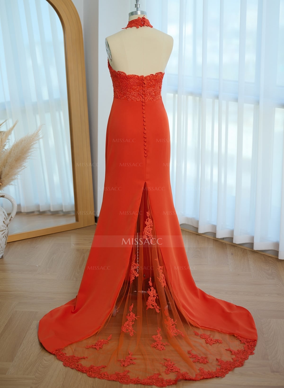 Lace Mermaid Halter Open Back Bridesmaid Dresses With Elastic Satin