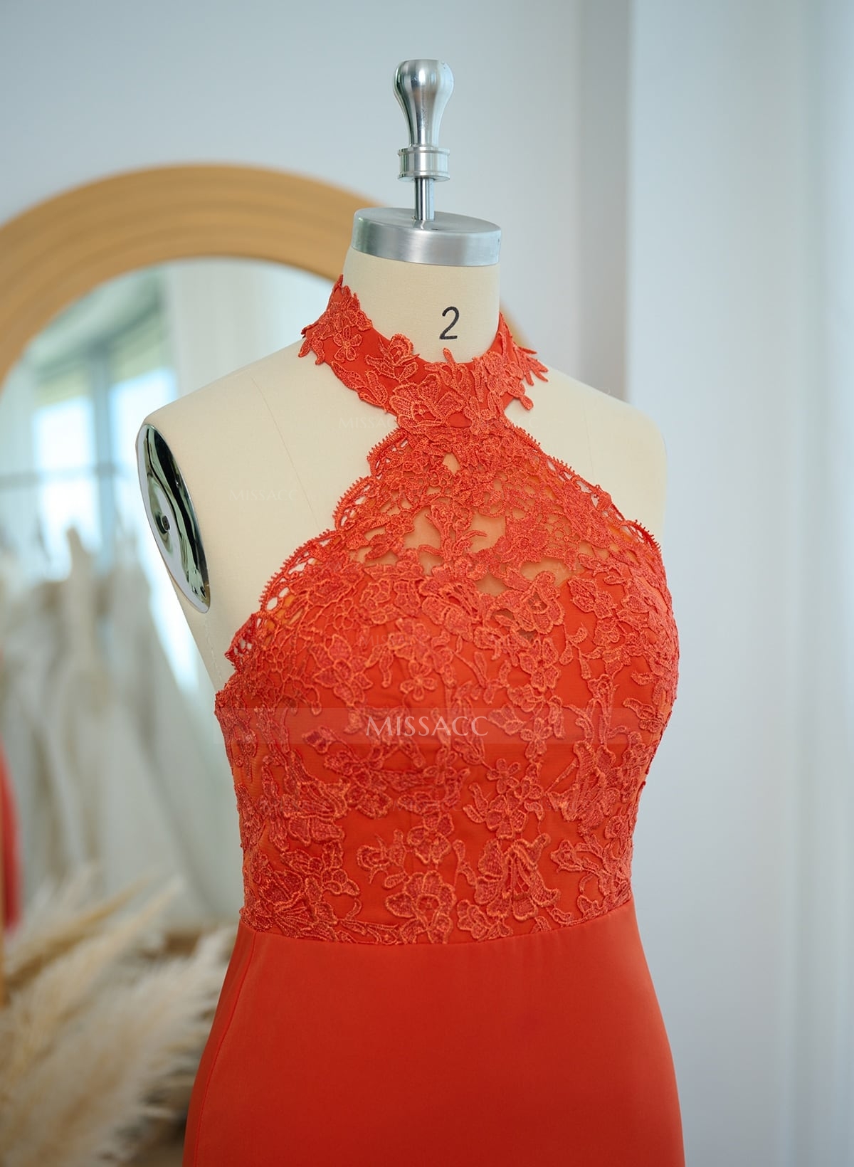 Lace Mermaid Halter Open Back Bridesmaid Dresses With Elastic Satin