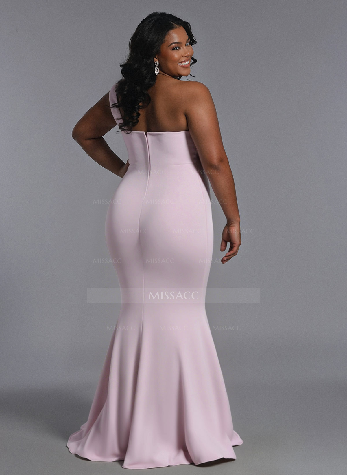 One-Shoulder Trumpet/Mermaid Pink Elastic Satin Bridesmaid Dresses