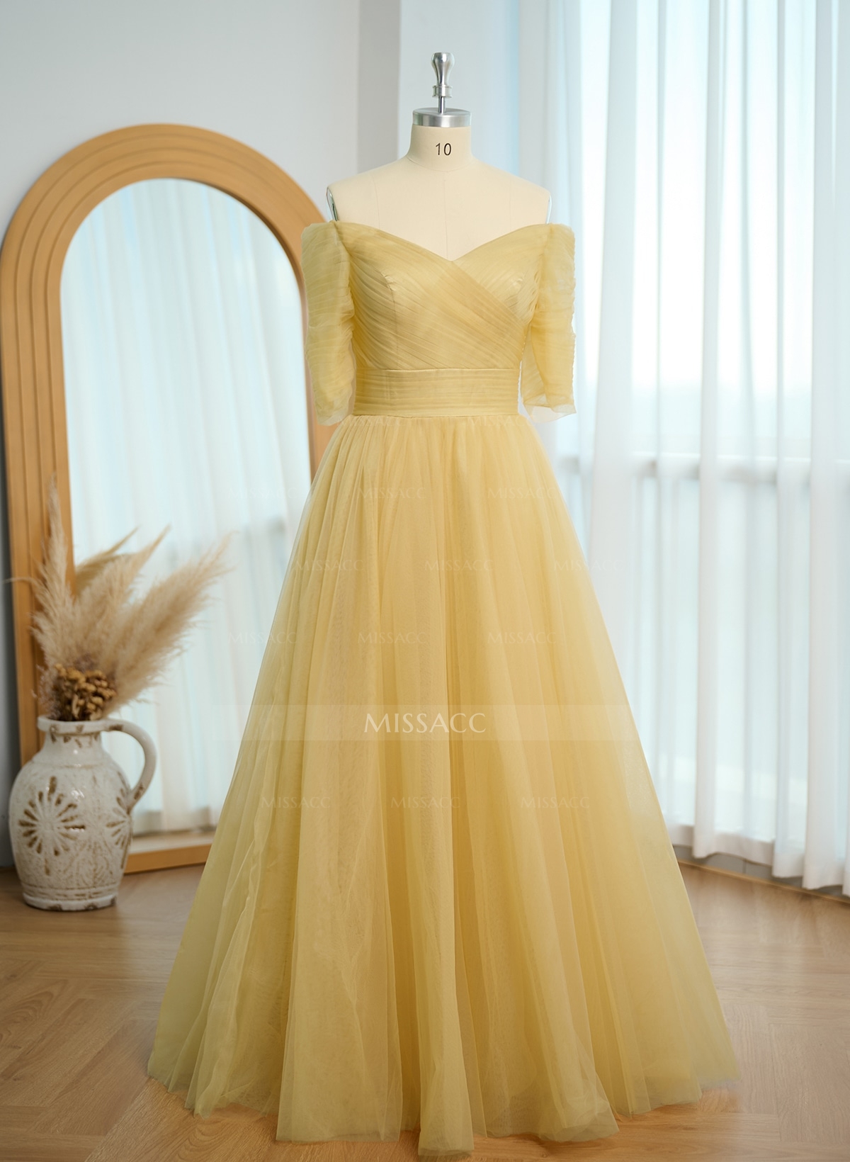 Purple A-Line V-Neck Tulle Bridesmaid Dresses With Ruffles