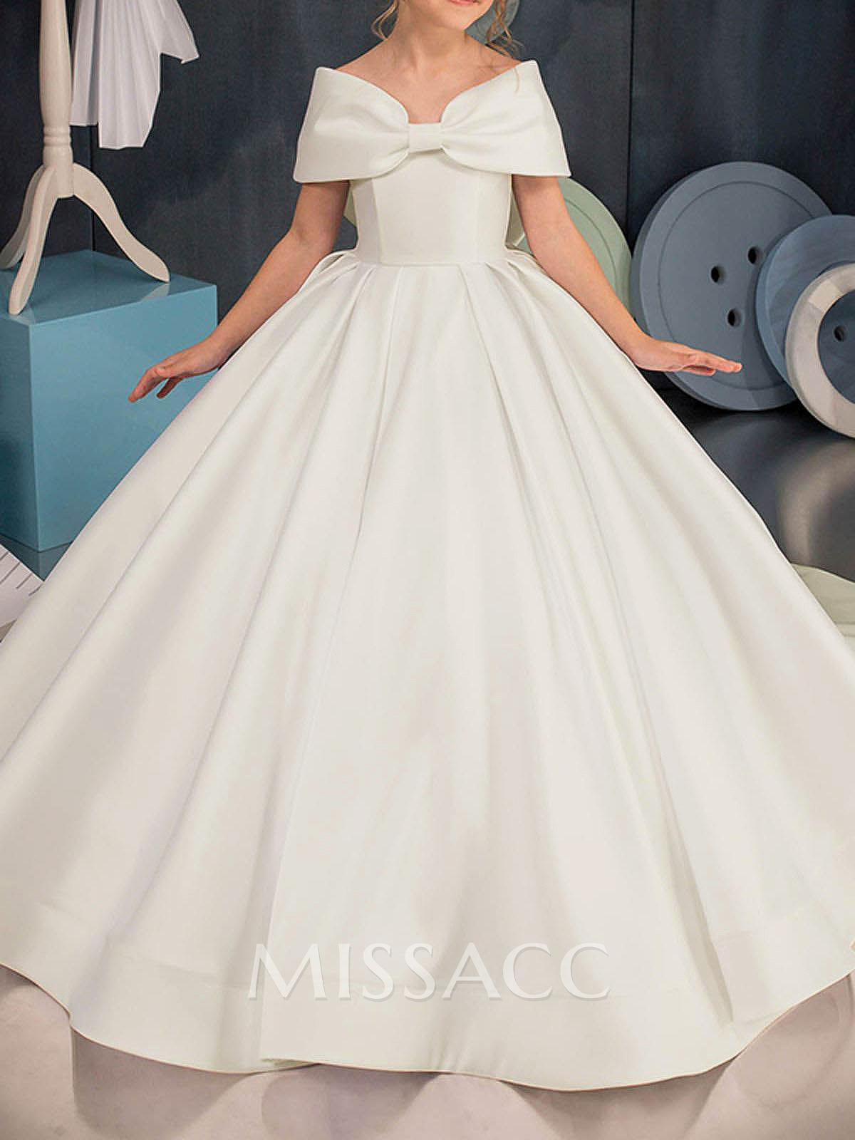 Ball-Gown Off-The-Shoulder Satin Flower Girl Dresses With Bow(s) Ball-Gown Off-The-Shoulder Satin Flower Girl Dresses With Bow(s)