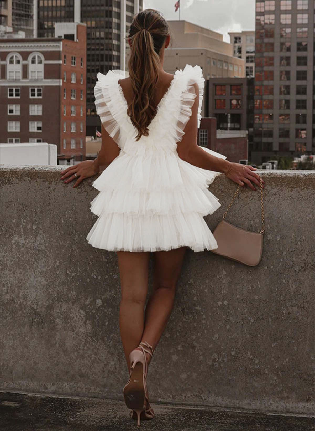 A-Line V-Neck Sleeveless Short/Mini Tulle Homecoming Dresses