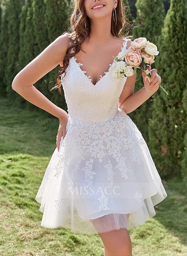 A-Line V-Neck Sleeveless Short Homecoming Dresses With Appliques Lace