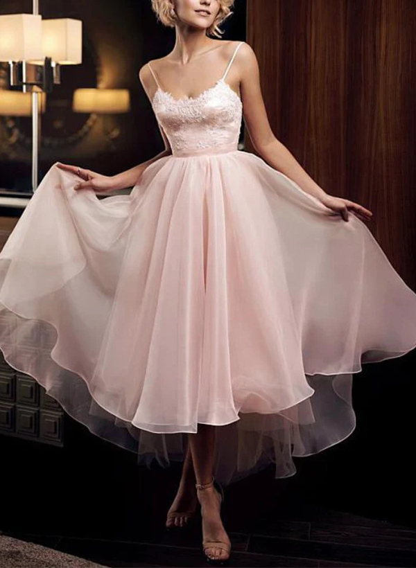 A-Line Scoop Neck Tulle Homecoming Dresses With Appliques Lace