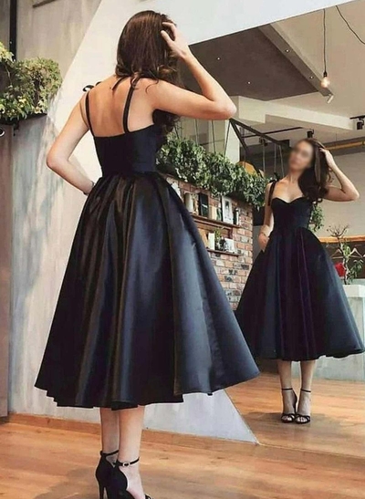 A-Line Satin Sweetheart Homecoming Dresses With Pockets