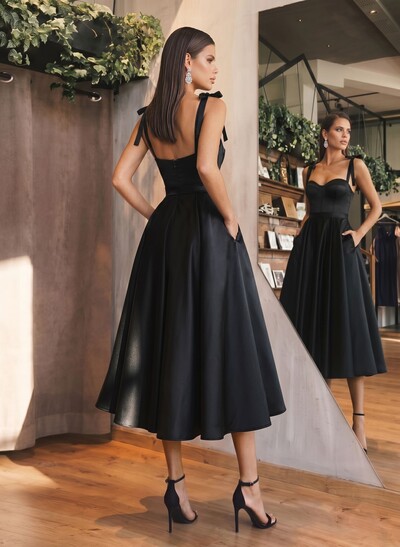 A-Line Satin Sweetheart Homecoming Dresses With Pockets
