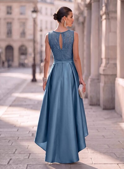 A-Line Scoop Neck Lace/Satin Mother of the Bride Dresses with Pockets