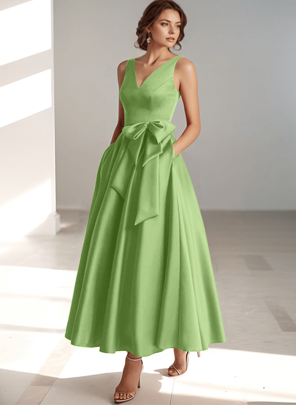 A-Line V-Neck Satin Mother Of The Bride Dresses With Bow(s)/Pockets