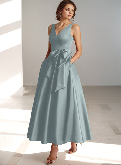 A-Line V-Neck Satin Mother Of The Bride Dresses With Bow(s)/Pockets