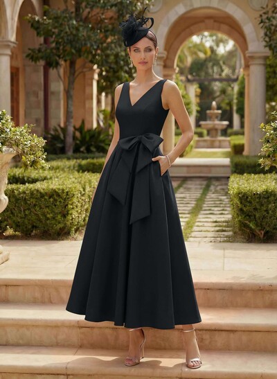 A-Line V-Neck Satin Mother Of The Bride Dresses With Bow(s)/Pockets
