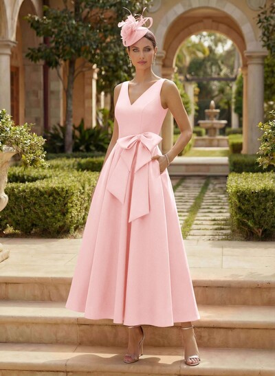 A-Line V-Neck Satin Mother Of The Bride Dresses With Bow(s)/Pockets