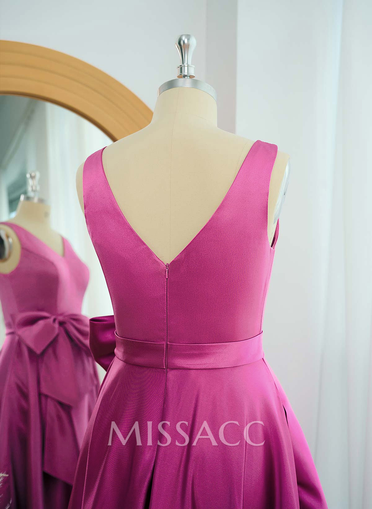 A-Line V-Neck Satin Mother Of The Bride Dresses With Bow(s)/Pockets A-Line V-Neck Satin Mother Of The Bride Dresses With Bow(s)/Pockets