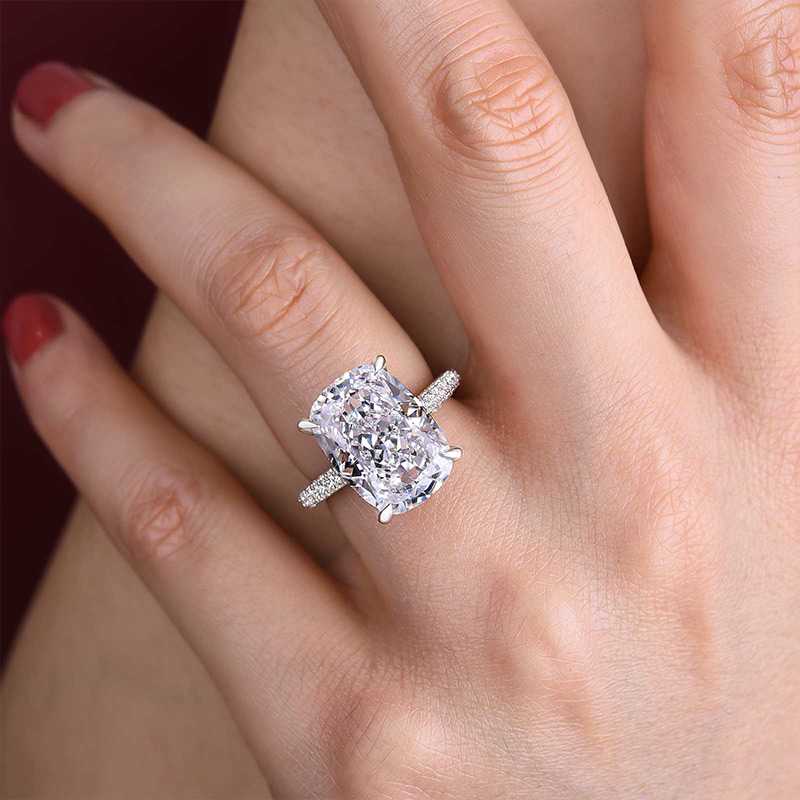 Exquisite Cushion Cut Engagement Ring For Women In Sterling Silver