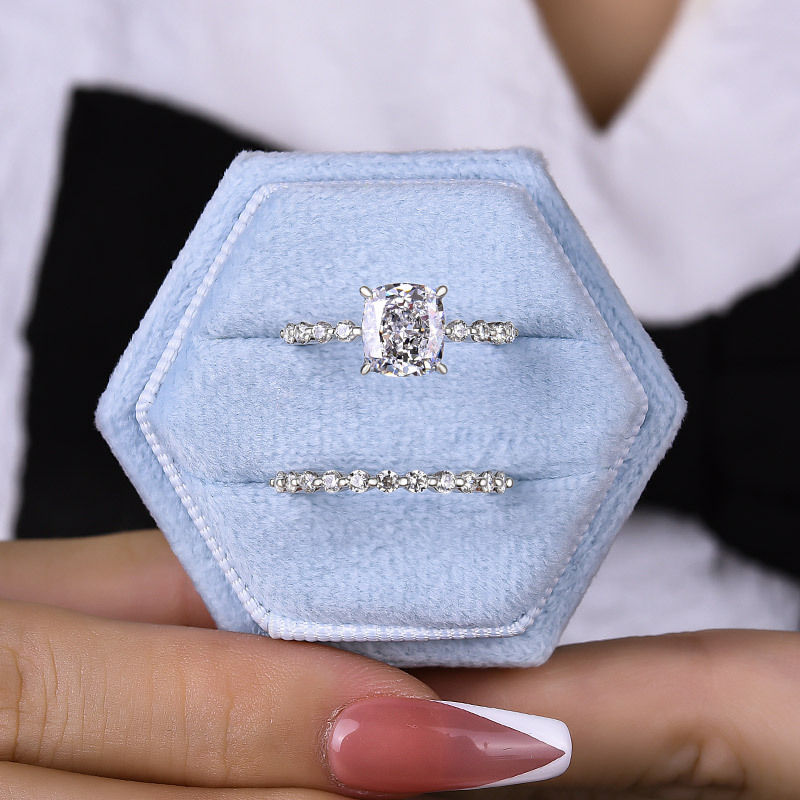 Luxurious2.0 Carat Cushion Cut Wedding Ring Set For Women In Sterling Silver