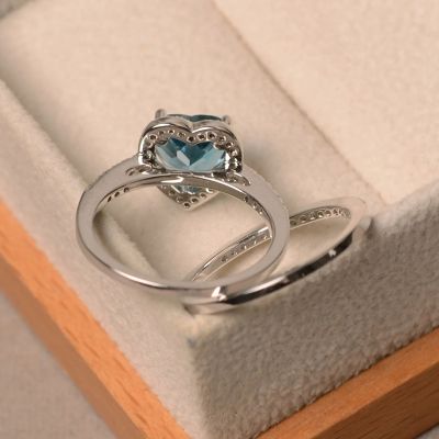 Delicate Heart Cut Sterling Silver Wedding Ring Set