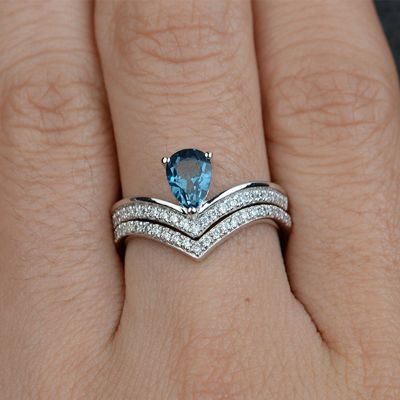Pear Cut Wedding Engagement Ring Set For Women