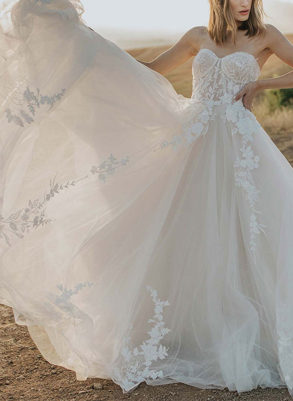 A-Line Sweetheart Sleeveless Elegant Tulle Wedding Dresses With Appliques Lace